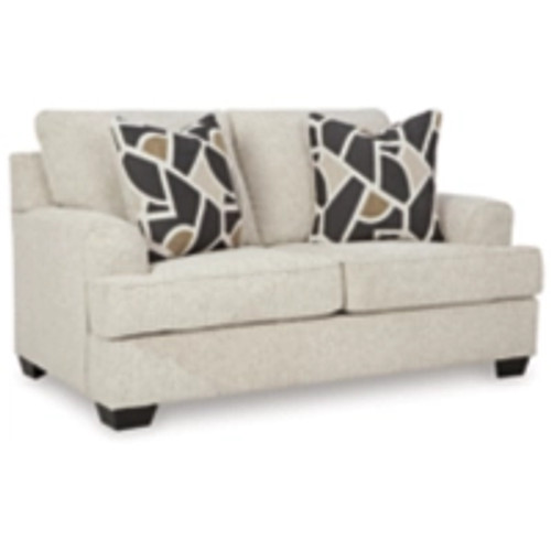 Heartcourt Loveseat