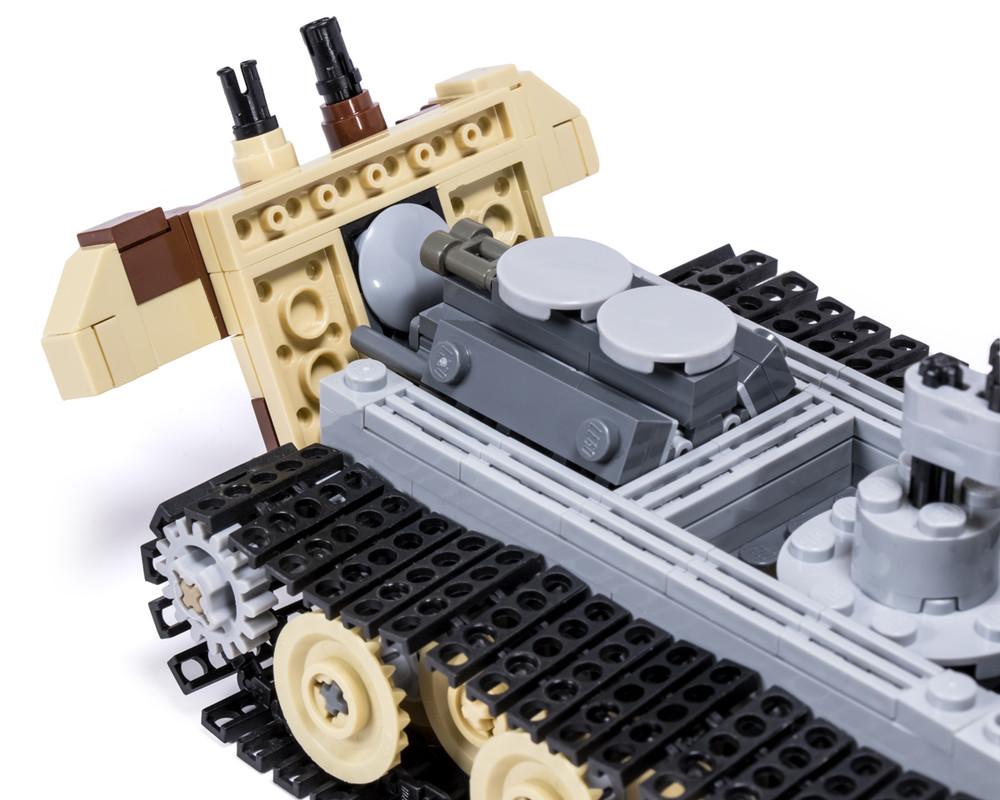 Panther Ausf G with Ambush Camouflage - Brickmania Toys