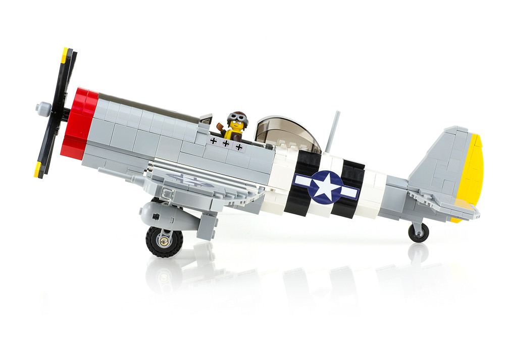 P-47 Thunderbolt - American Fighter-Bomber - Premium Black Box Building Kit