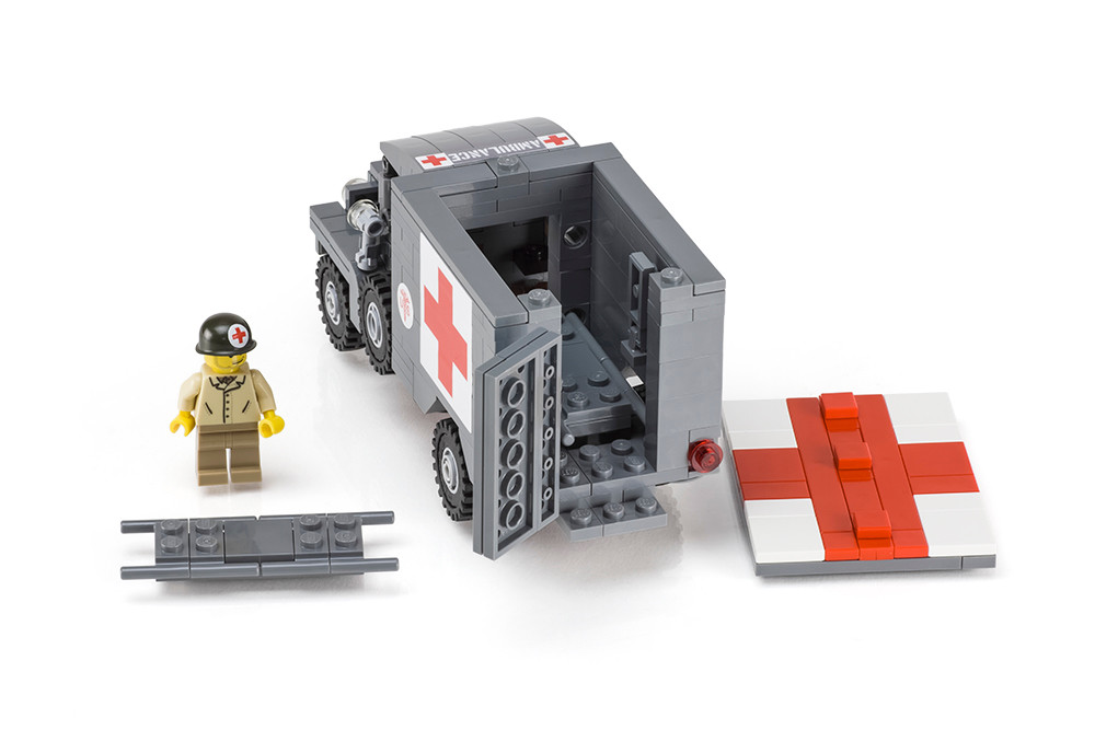 Dodge WC-64 KD Truck 4x4 Ambulance - Brickmania Toys