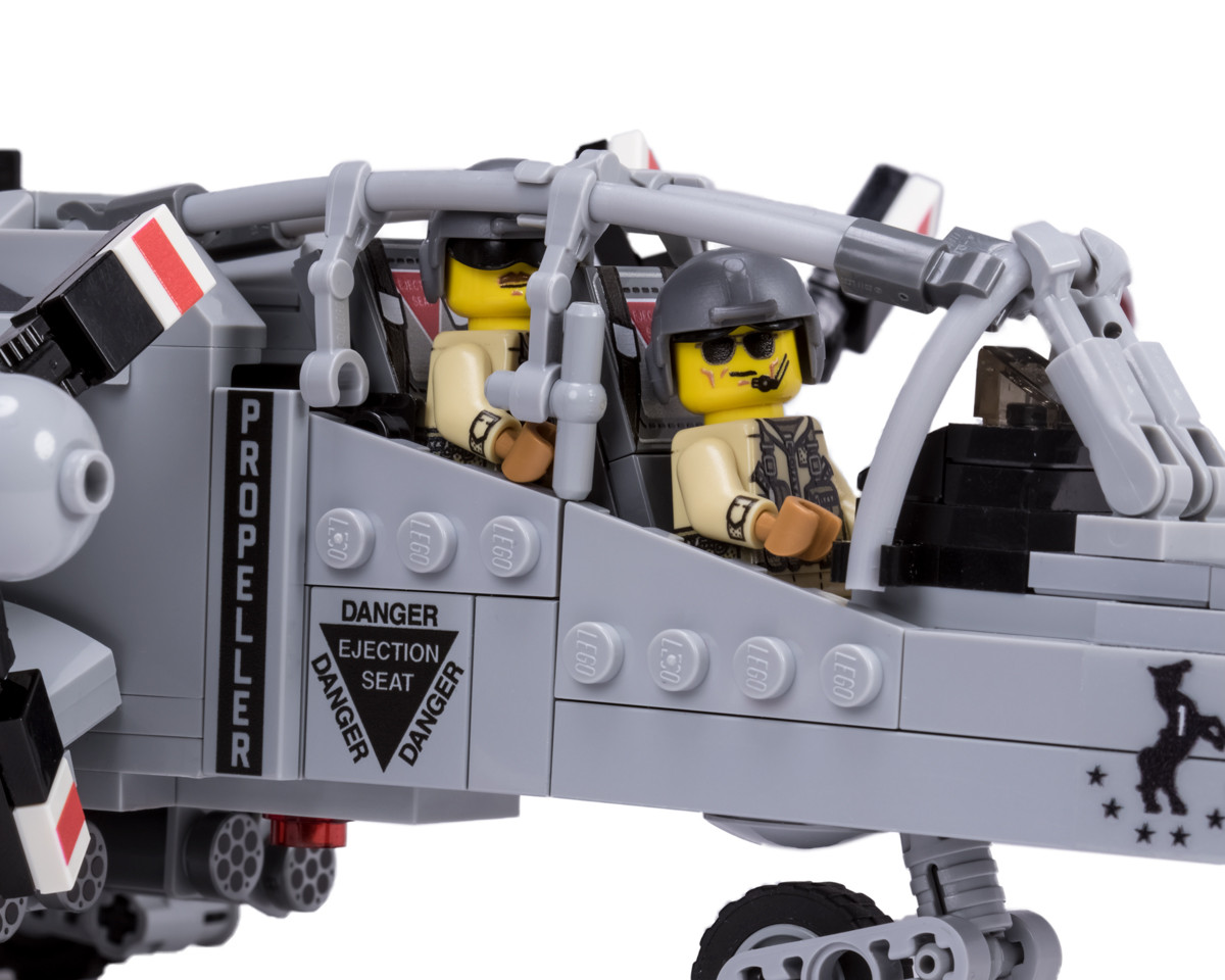 OV-10G+ Bronco - Brickmania Toys