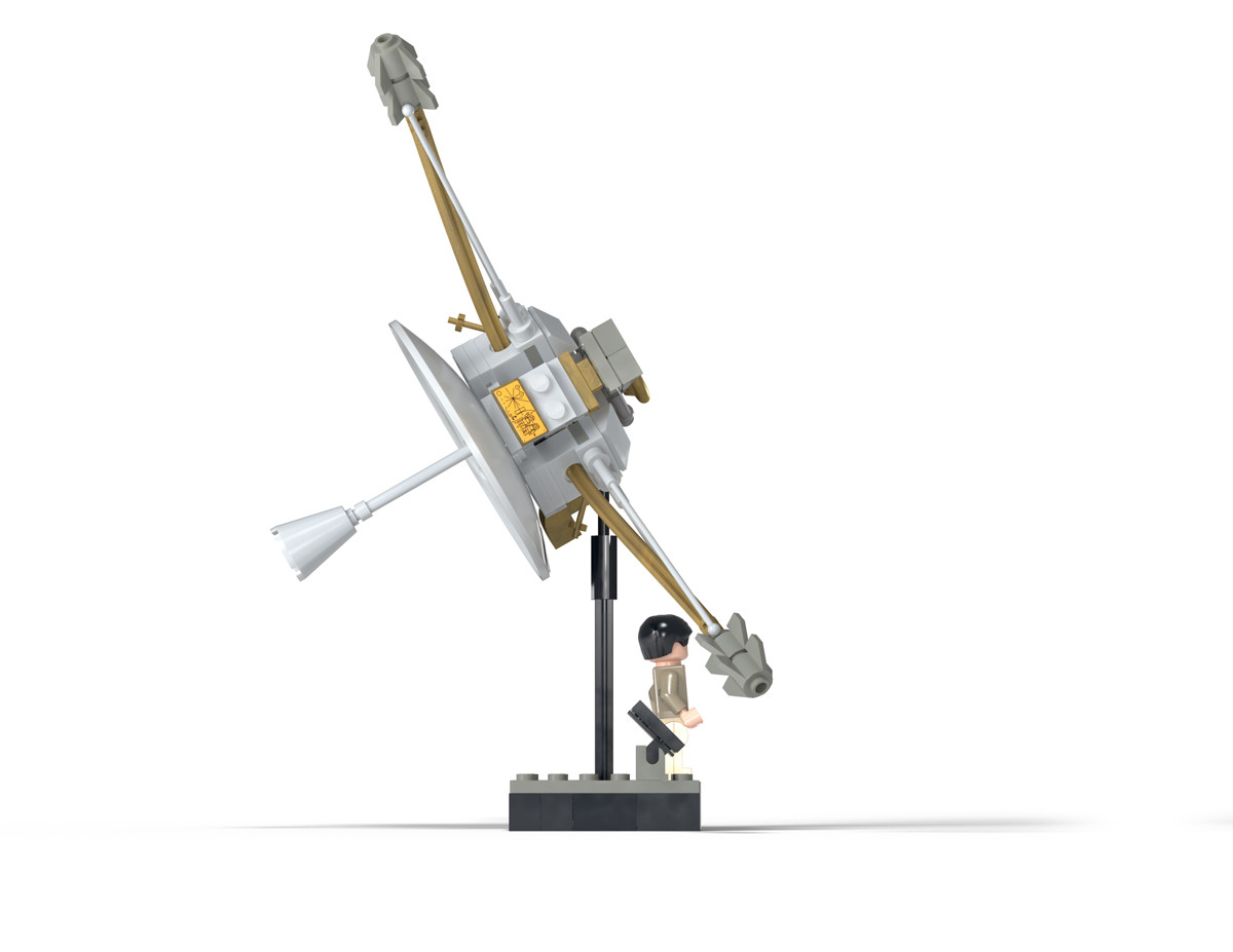 Pioneer 10 - American Space Probe - Brickmania Toys