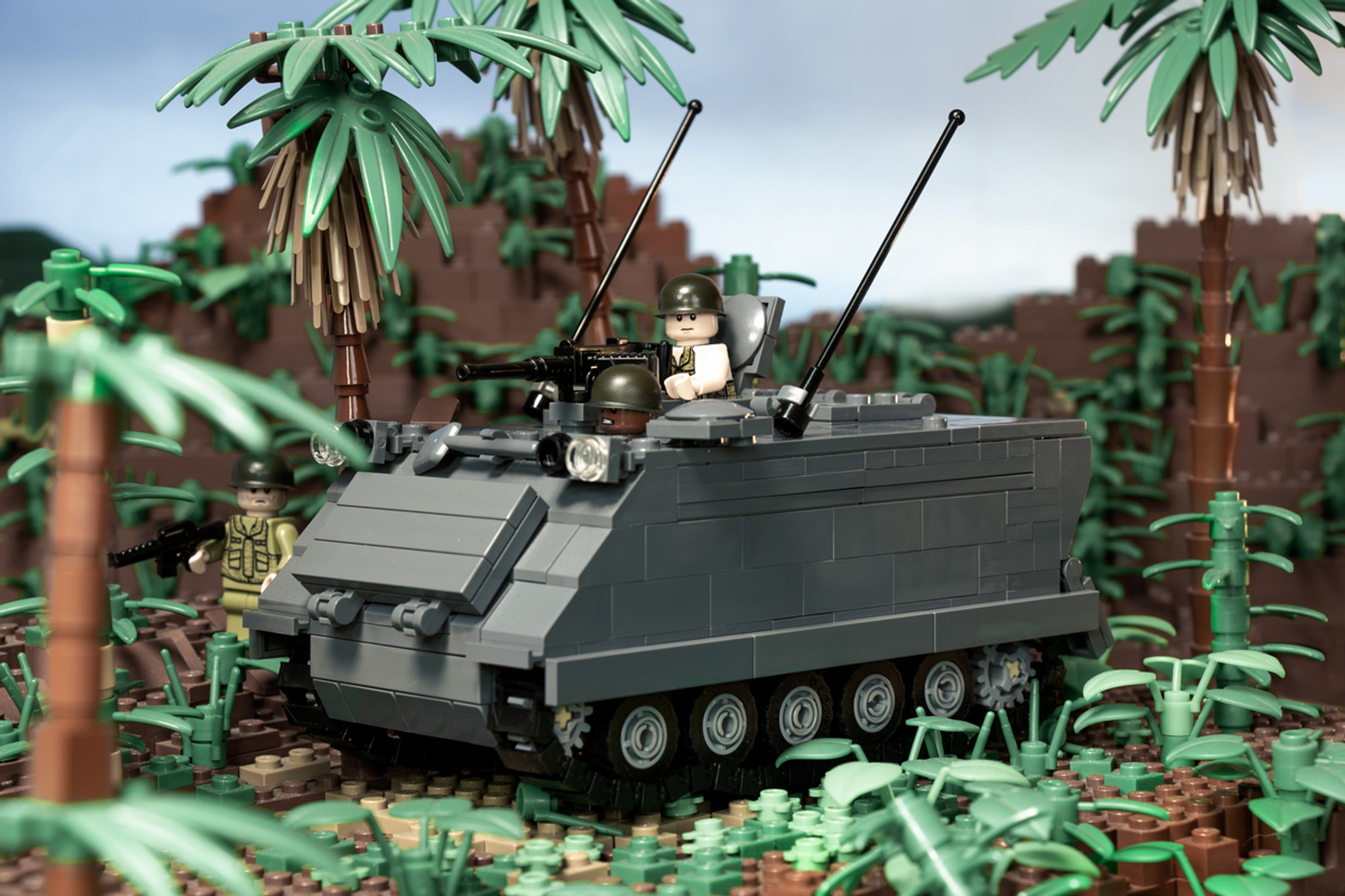 M113 - Armored Personnel Carrier