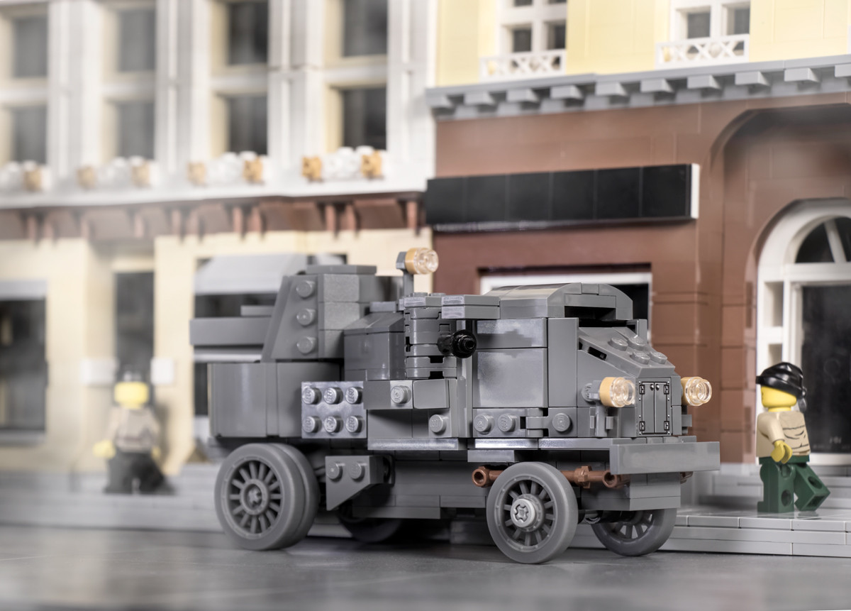Garford-Putilov Armored Car - Brickmania Toys