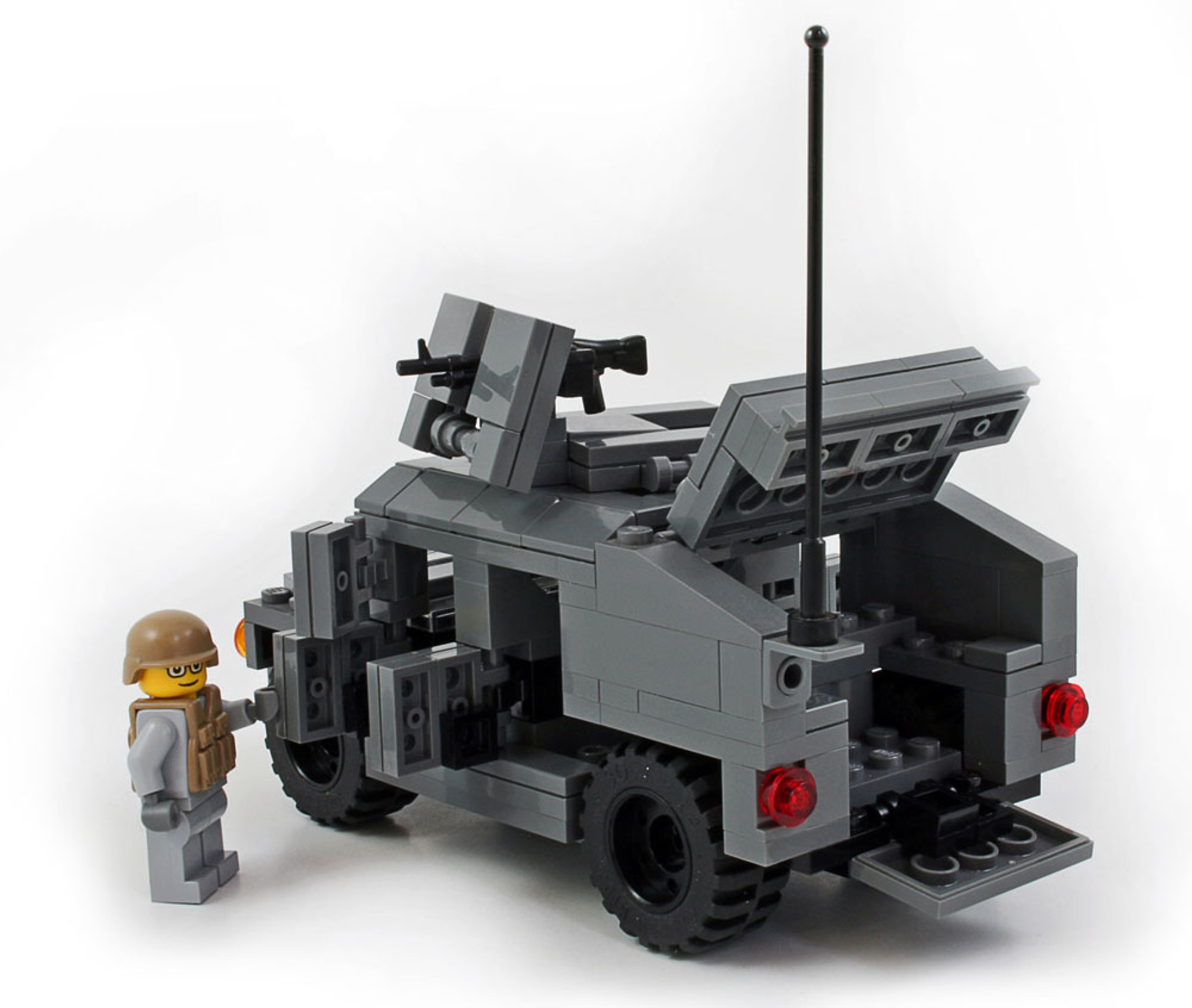 M1025 HMMWV - Dark Gray + BONUS FIG PACK - Brickmania Toys