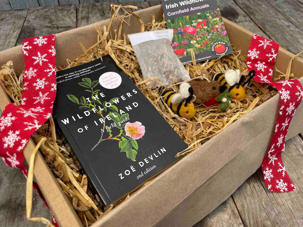 d*9様 DECORTÉ Wildflower Woodland xmas 20 Christmas Wildflower Seeds & Book Hamper