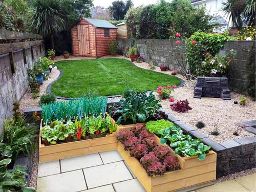 split level Timber raised bed corner kit