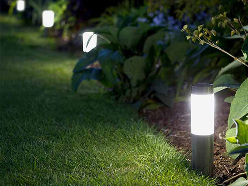 solar lights for raised garden beds