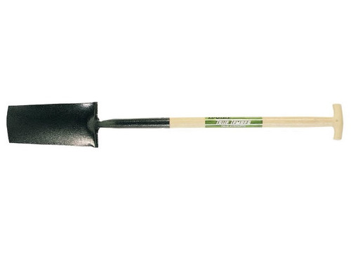 The True Temper Irish style spade with long handle