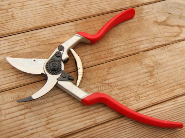 the number 11 bypass secateurs from felco