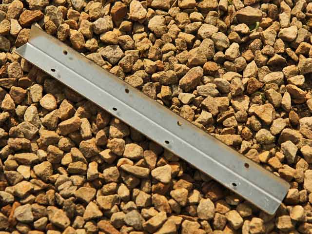 14 inch long galvanised corner brackets for raised beds