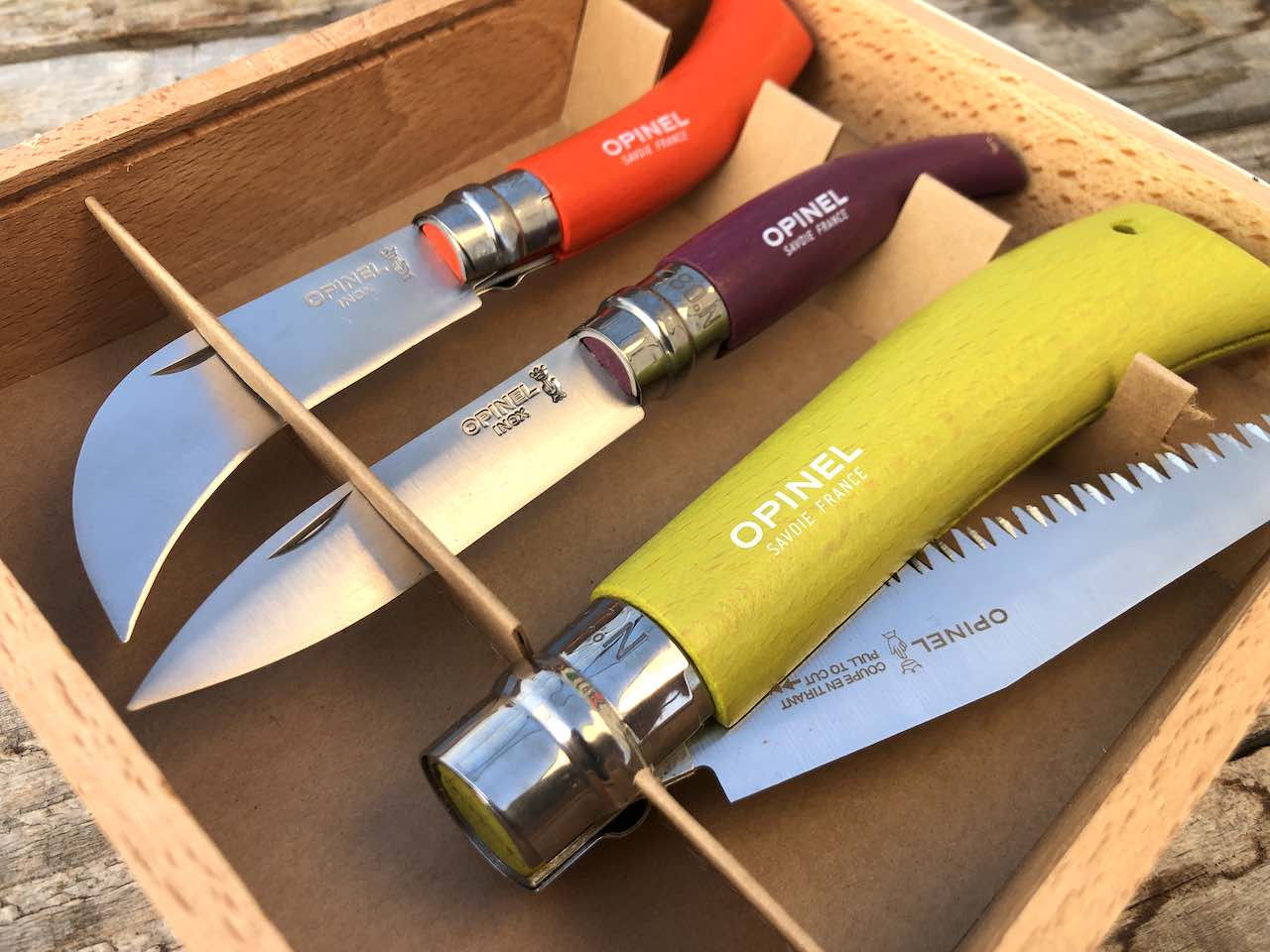 The opinel gardeners knife gift set