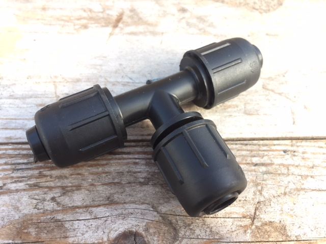 16mm 'T' Piece Irrigation Fitting