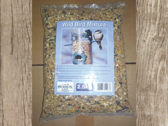 Small bag of seed mix for wild birds