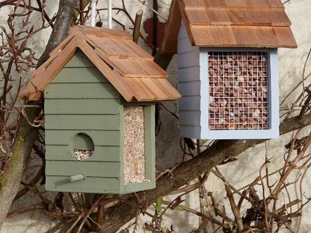 Beach Hut Seed Feeder