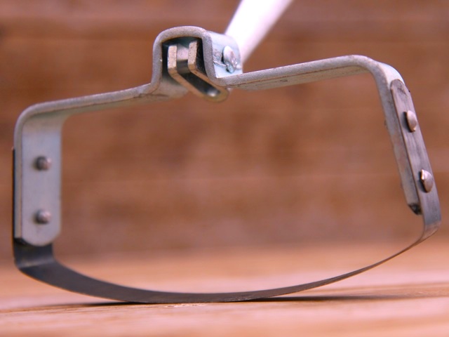 Much sought after by gardeners as the best weeding tool