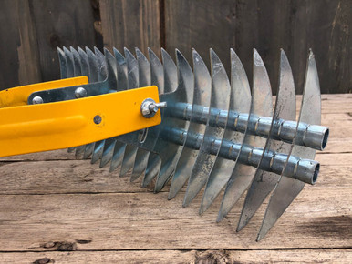 Thatching Rake with Long Handle
