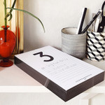 Black Gloss Daily Calendar Pad