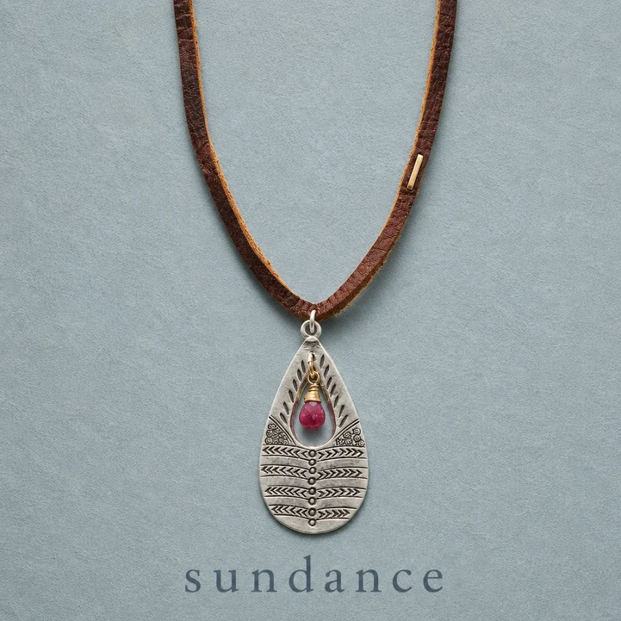 Centerpiece Necklace