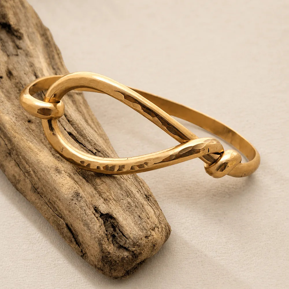 Radiant Ribbon Bracelet