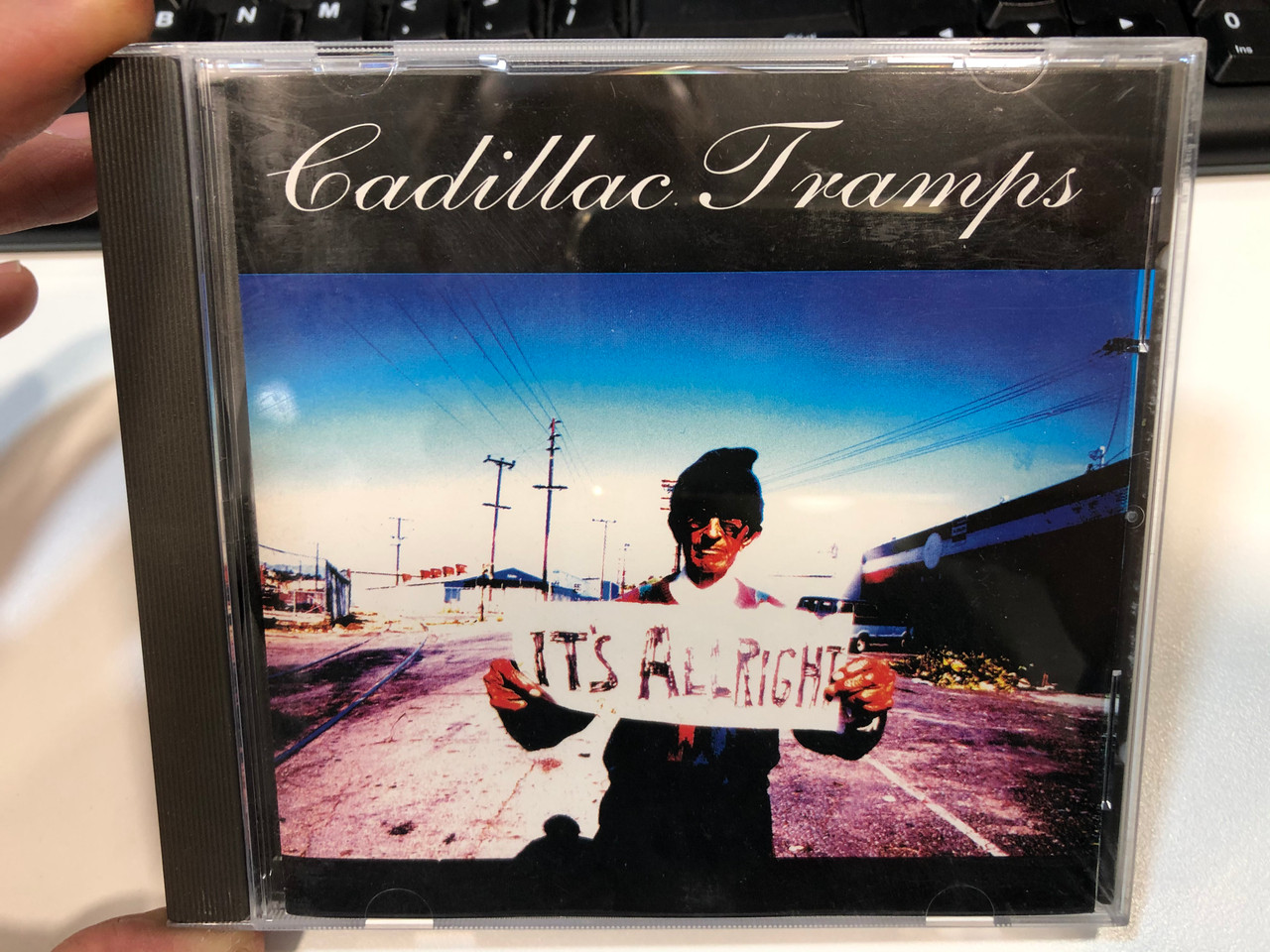 輸CD　CADILLAC　TRAMPS/IT'S　ALLRIGHT