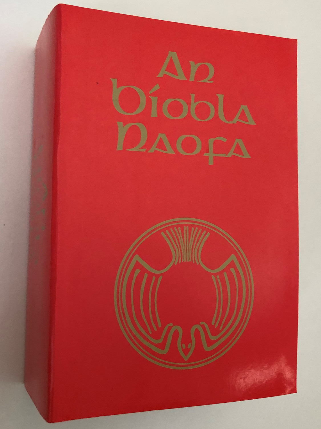 Irish Bible / An Biobla Naofa / 1981 Version with Apocrypha