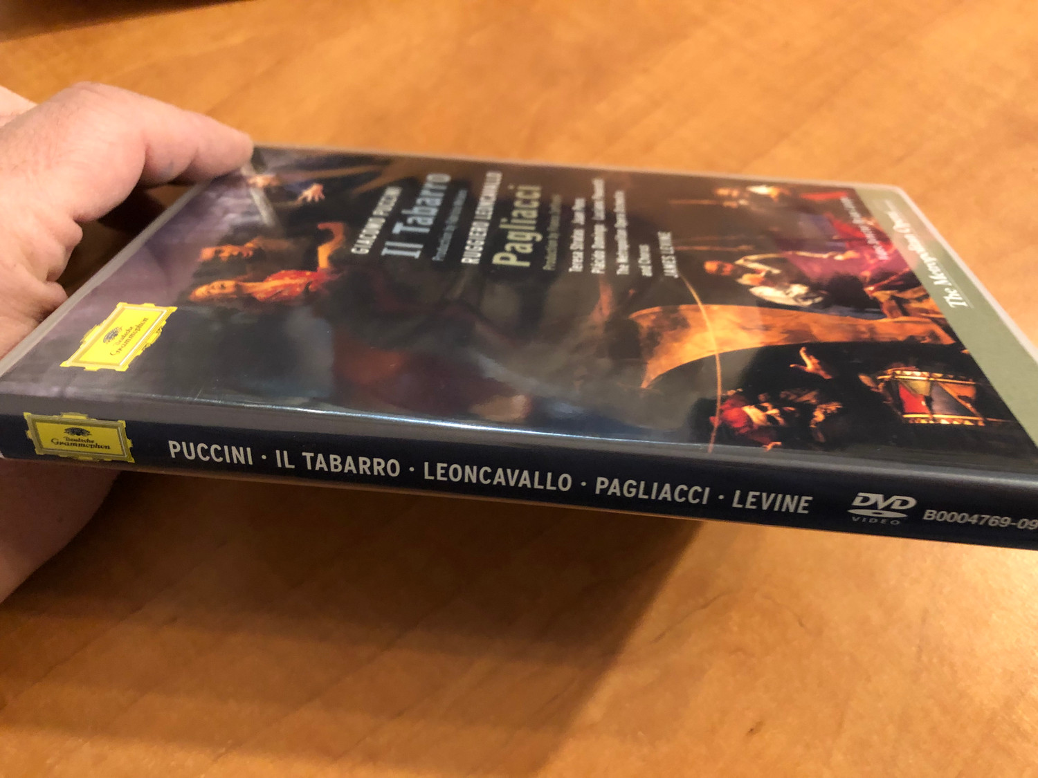 Il Tabarro - Pagliacci DVD 2005 / Directed by Brian Large / The