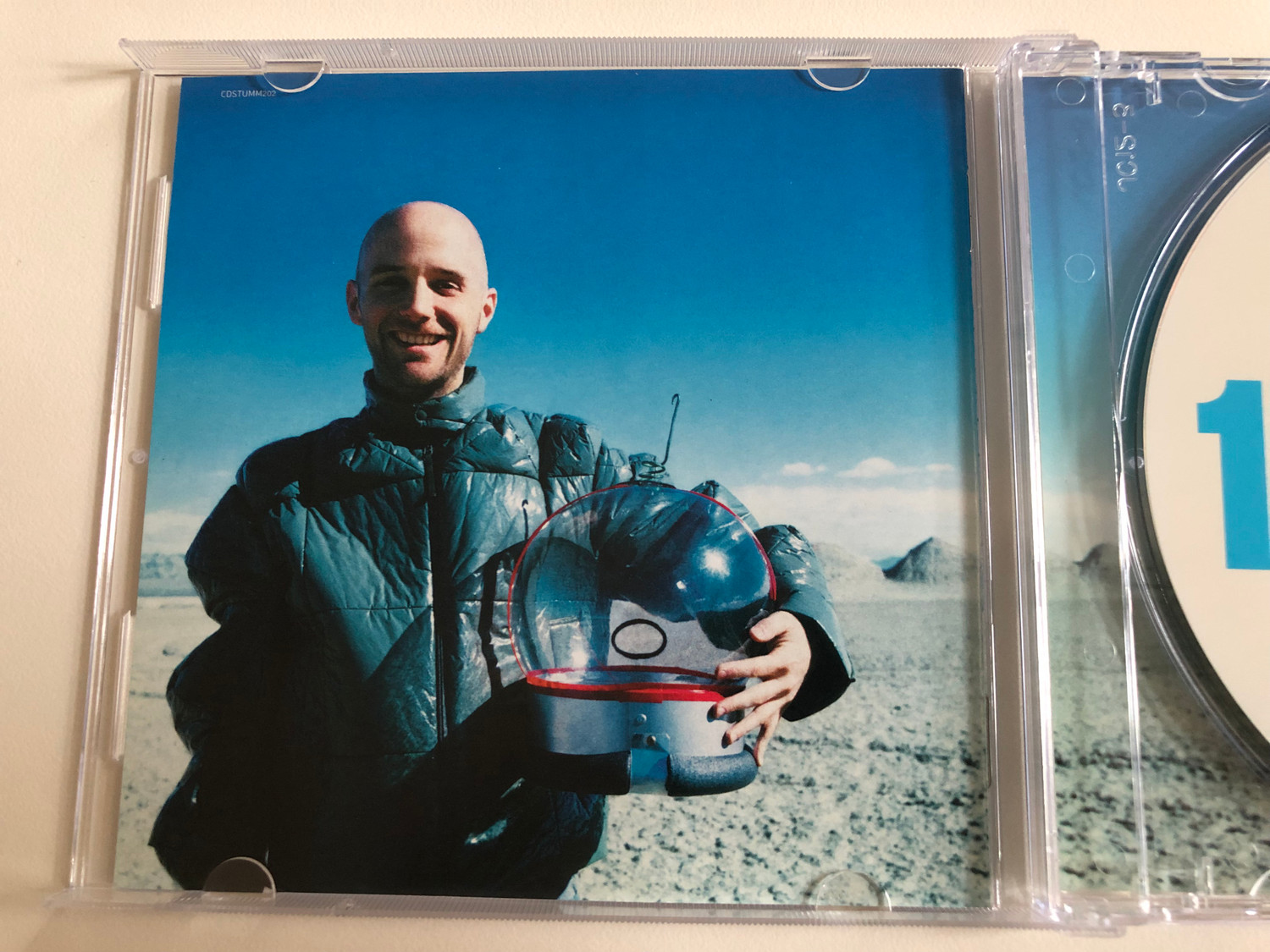 Moby – 18 / Audio CD / 5016025612024 - Bible in My Language