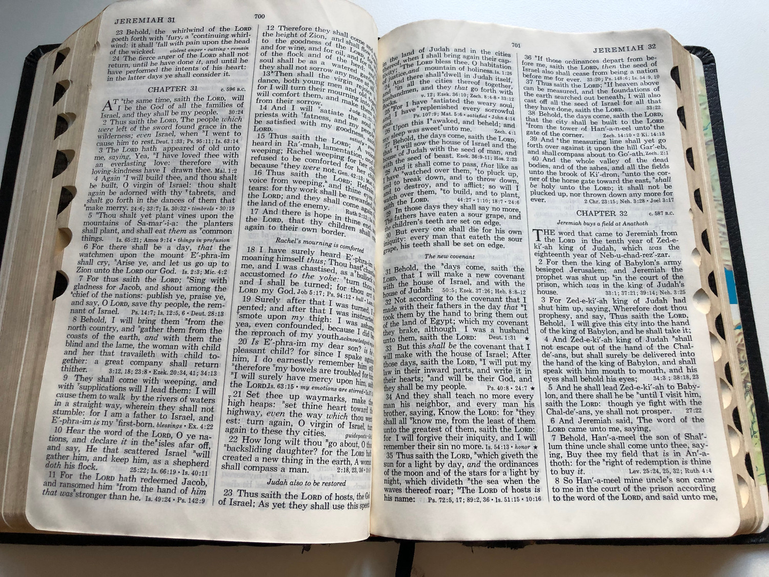 The Open Bible / HOLY BIBLE Containing the Old and New Testaments /  Authorized King James Version / Editing with Read-a-long References,  Read-a-long ...
