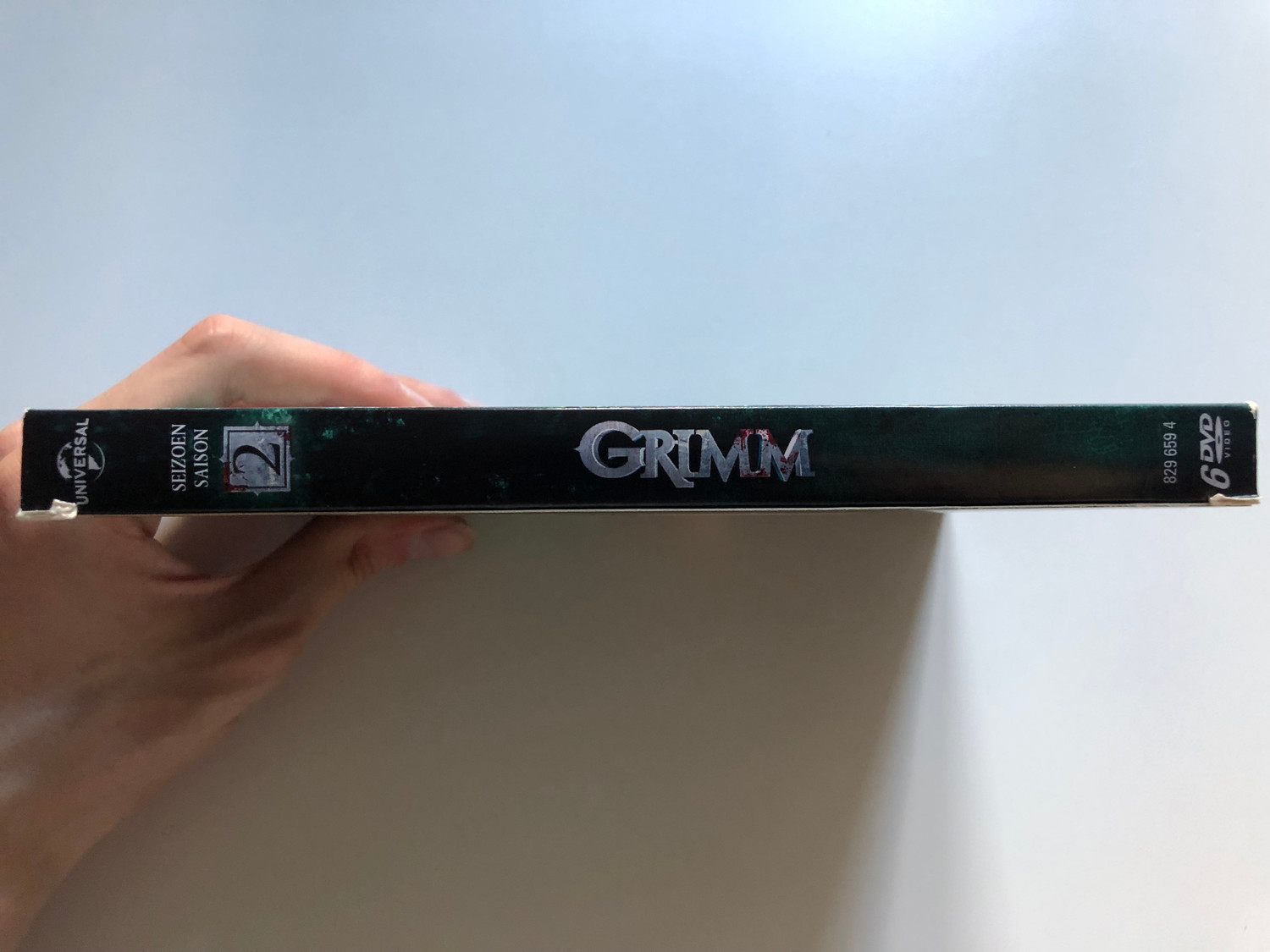 GRIMM Season 2 - 6 DVD Set
