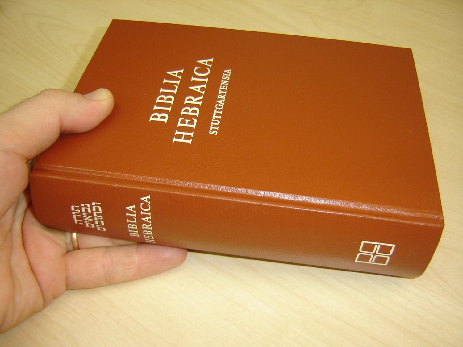 洋書 BIBLIA HEBRAICA STUTTGARTENSIA Biblia Hebraica Stuttgartensia 2020 Compact Hardcover