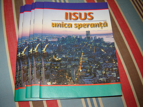 Jesus our only Real Hope / Evangelistic Booklet in Romanian / 48 pages