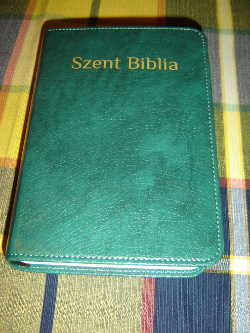 Hungarian Small Green Leather Bible  / The Words of Christ in Red Letter / Karoli Gaspar Reszben Atdolgozott Kiadas