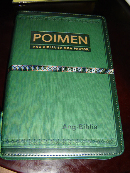 Cebuano Pastor's Bible / Study Bible for Pastors in Cebuano Language, Leather Bound, Zipper