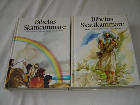 Swedish Language Children's The Lion Story Bible in 2 Volumes / Bibelns Skattkammare I-II Tjugo berattelser fran Gamla Testamentet and Nya Testamentet