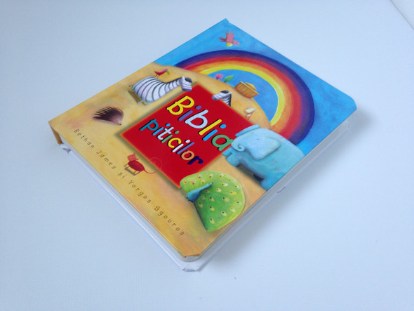 Romanian Language Toddler Bible  Biblia piticilor  Simple Text with Bright Illustrations (9789738998605)