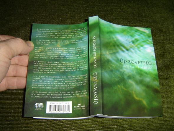 Pocket-size Green Hungarian New Testament: Simple Translation / Újszövetség: Egyszerű Fordítás