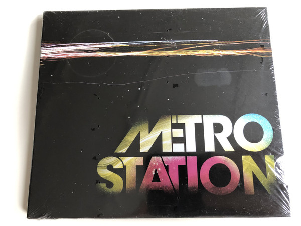 Metro Station / AUDIO CD 2007 / American pop rock band: Mason Musso, Trace Cyrus, Spencer Steffan