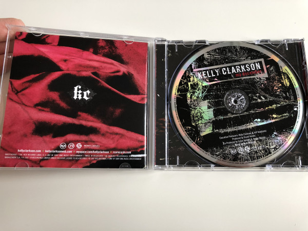 Kelly Clarkson ‎– My December / Audio CD 2007 / The New Album From Grammy-winning, Multiplatinum pop sensation... / Kelly Clarkson Featuring the smash single / Never Again plus Sober One Minute and How I Feel (886970690027)
