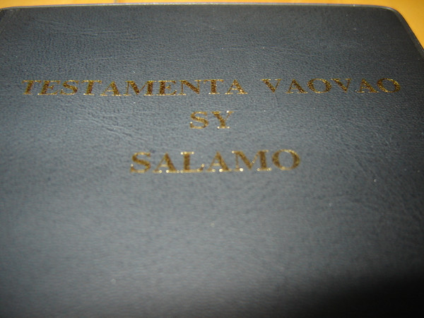 Testamenta Vaovao Sy Salamo / New Testament and Pslams in Malagasy Language /...