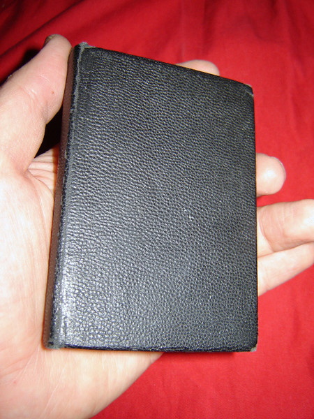 Russian New Testament printed in 1964 in the USA / Pocket size Black [Hardcover]