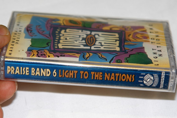 Praise Band 6 - Light to the nations / Maranathai Music - Audio Cassette
