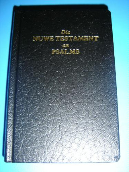 Afrikaans New Testament & Psalms / Die Nuwe Testament En Esalms [Paperback]