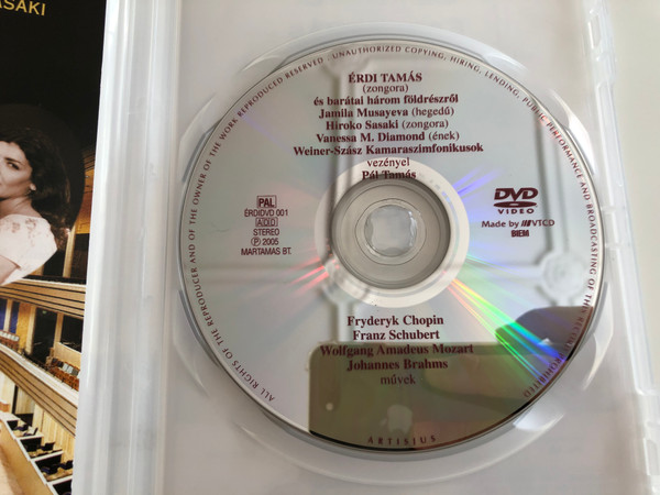 Érdi Tamás és Barátai három földrészről DVD 2005 Jamila Musayeva, Hiroko Sasaki, Vanessa M. Diamond / Chopin, Schubert, Mozart, Brahms / Weiner-Szász Kamaraszimfonikusok / Conducted by Pál Tamás / ÉrdiDVD 001 (érdidvd001)