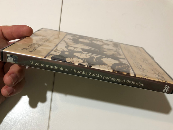 "A zene mindenkie..." Kodaly Zoltan pedagogiai oroksege DVD 127 minutes / Kodály-módszer (Kodály-módszerDVD)