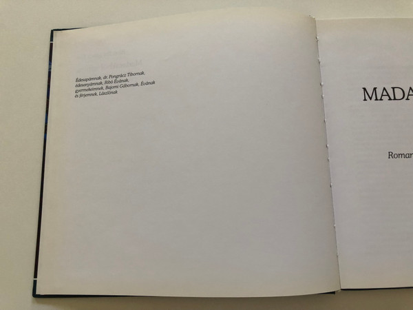  Madarakból lettünk - Cigány gyermekek képei by Ribó Pongrácz Éva / Anda Chiriklya Avilam - Din Paszarj Ány Naszkut / Drawings of Roma (gypsy) children / Hardcover / Pro Pannonia Kiadói Alapítvány 2001 (9639079766) 