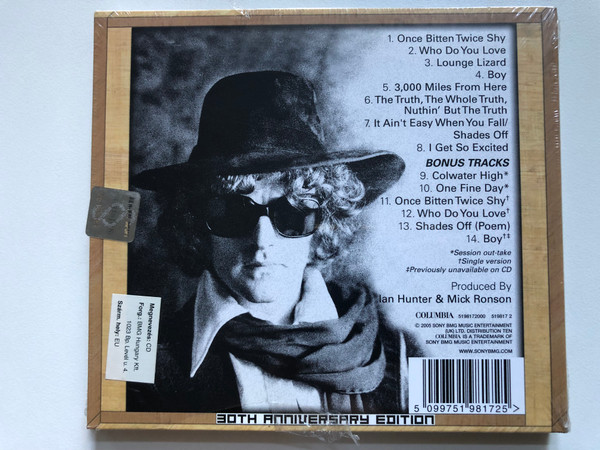 Ian Hunter - 30th Anniversary Edition / Limited Edition Digipack / Digitally Remastered from Original Tapes with Six Bonus Tracks, New Liner Notes and Artwork / Columbia Audio CD 2005 / 519817 2