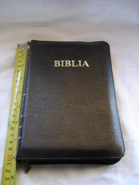 Romanian Bible with Zipper and Thumb Index / Biblia sau Sfanta Scriptura Cu Trimiteri / Cuvinte Domnului in rosu