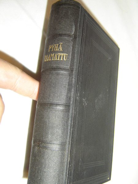 Finnish Bible Printed in 1928 / Pyha Raamattu - Vanha ja Uusi Testamentti
