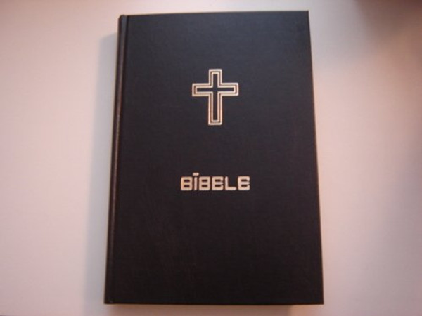 Latvian Bible Treus Version [Hardcover] by American Bible Society